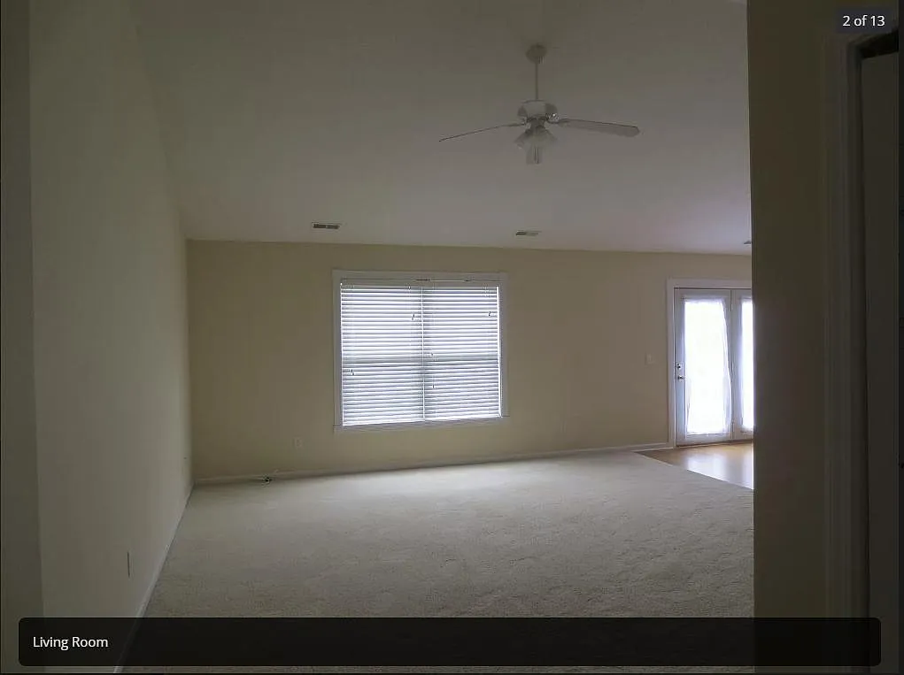 3 bed, 1337 sqft, $2,100 — Photo 3