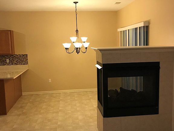 4th image of 3485 Eagle Creek Dr