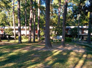 1608 N 7th St APT 38, Longview, TX 75601