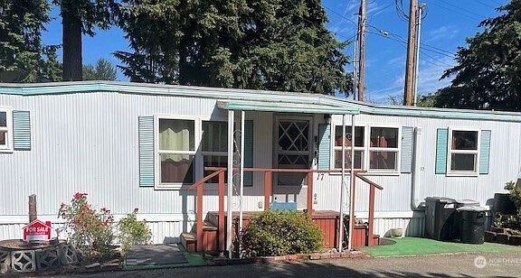2nd image of 7614 NE Bothell Way #17