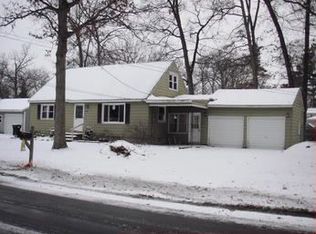 4545 Grantwood Ave SE, Kentwood, MI 49508