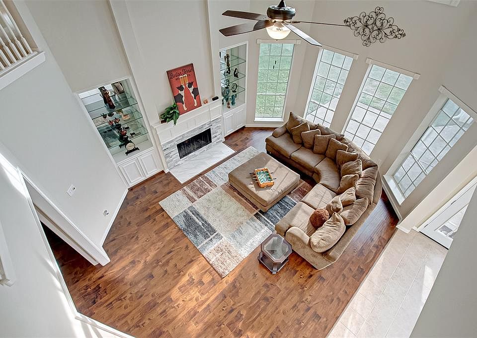 1st image of 22003 Windmill Bluff Ln