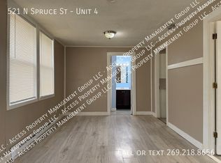 521 N Spruce St APT 4, Vicksburg, MI 49097