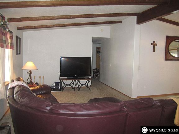 4th image of 207 Washakie Dr