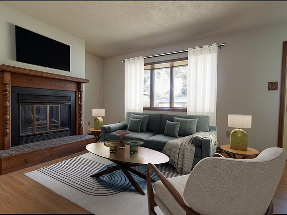 3rd image of 617 Black Oak Dr
