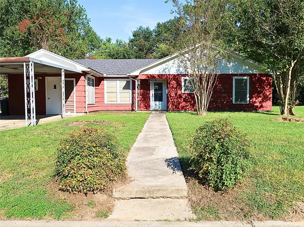 1310 N Commerce St, Baytown, TX 77520