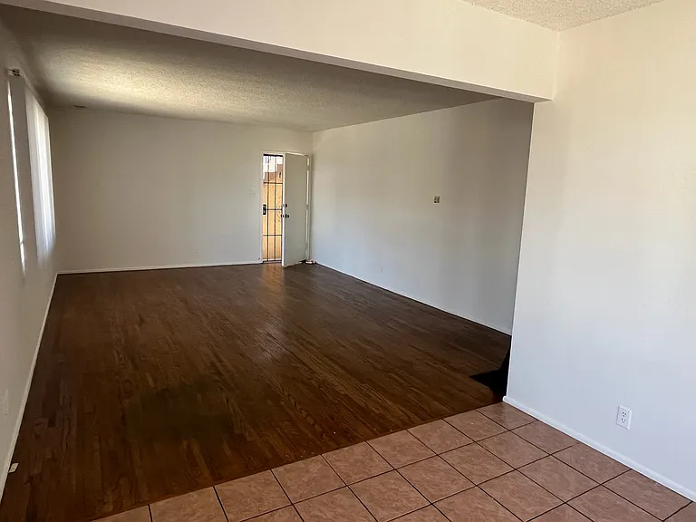 1959 Cedar Ave #1 — Photo 13