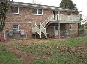 2nd image of 1401 Meadowbrook Dr