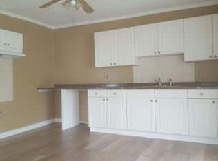 38 S A St, Taftville, CT 06380