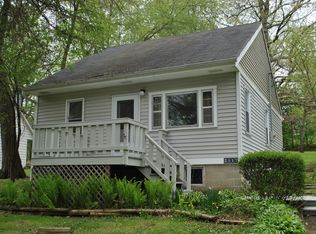2117 Riverview Ave, Fox River Grove, IL 60021