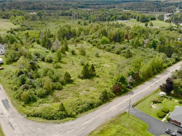 278 Pont Rouge, Memramcook, NB E4K 1T9