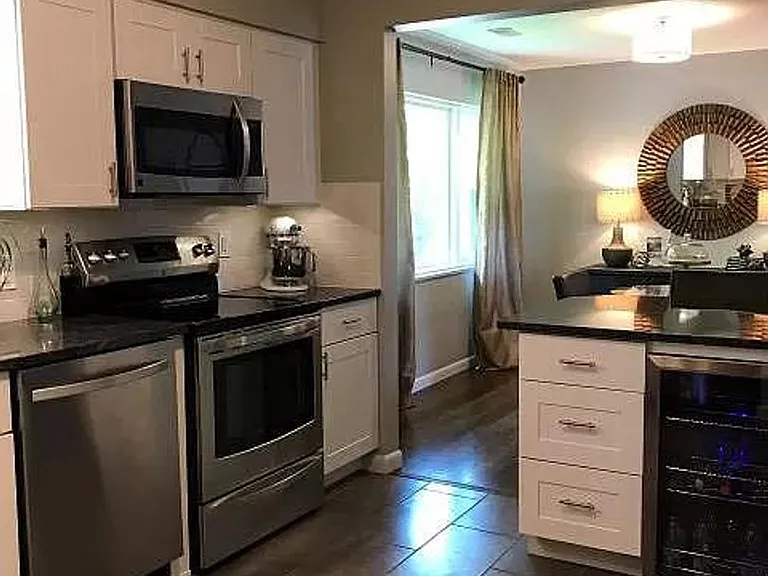 1278 Columbia Rd — Photo 3