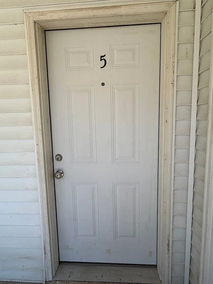 601 Bertig St — Photo 2