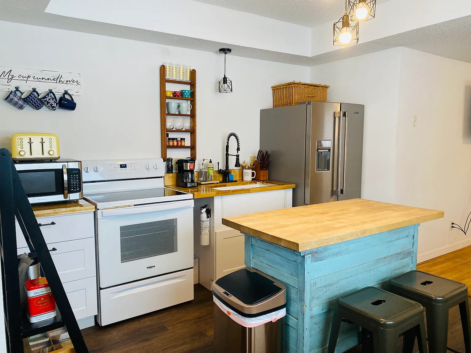 2 bed, 1000 sqft, $1,200 — Photo 3