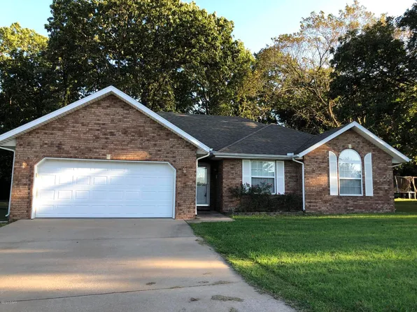 428 Ravenwood Cir, Neosho, MO 64850