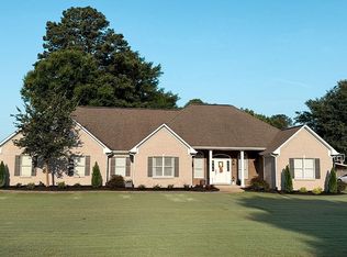 107 Fox Dr, Fulton, MS 38843