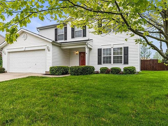 2nd image of 13084 Sweet Briar Pkwy