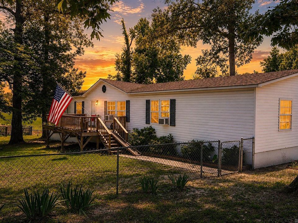 1st image of 5417 Honeysuckle Rd