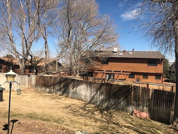 5th image of 2394 Mariposa Dr