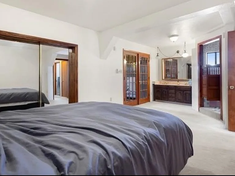 1754 Palmer Park Blvd — Photo 11