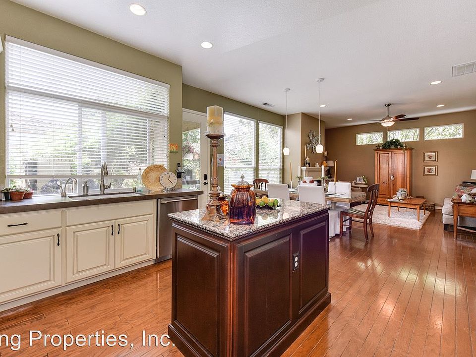 1st image of 1516 Portola St