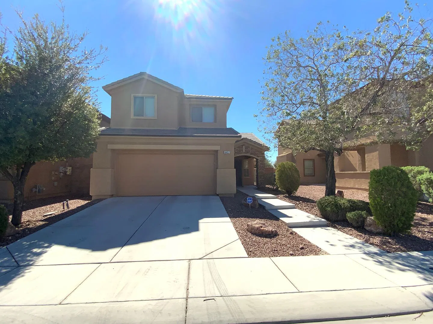 3 bedroom 2.5 bath home in Aliante! — Photo 2