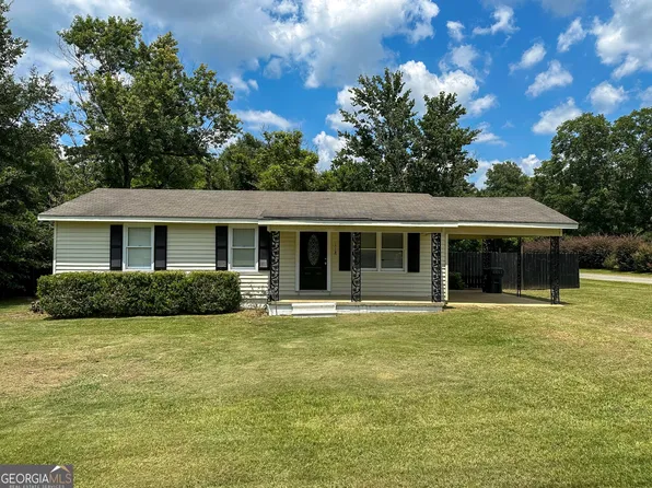 118 Laurel Dr, Cochran, GA 31014