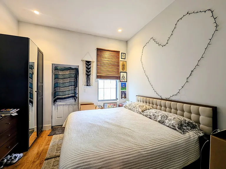 170 Harman St #1L — Photo 4