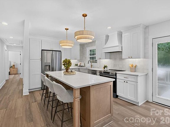 5th image of 4752 Autumn Leaf Ln