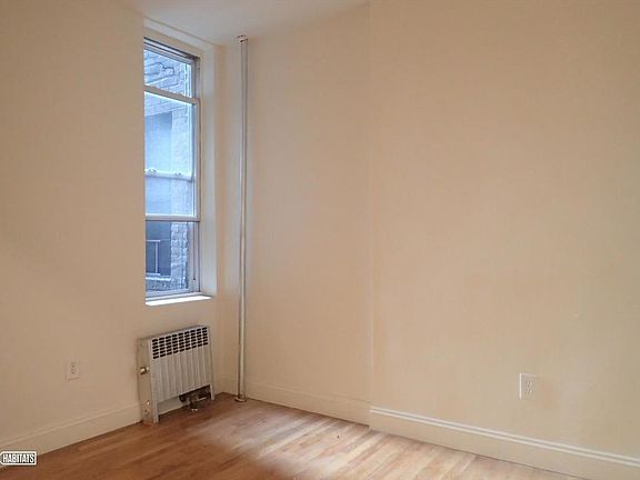 5th image of 448 W 55th St #3