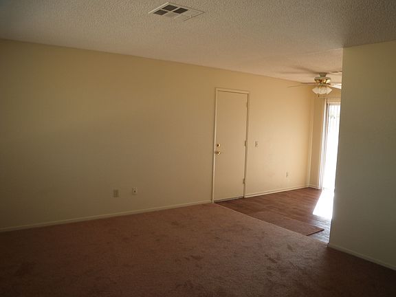 3rd image of 4820 Avenue La Espana Daga