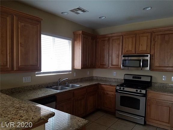 5th image of 2284 Autumn Fire Ct