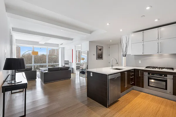 Sold by Douglas Elliman | media 18