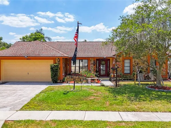 1621 Shady Leaf Dr, Valrico, FL 33596