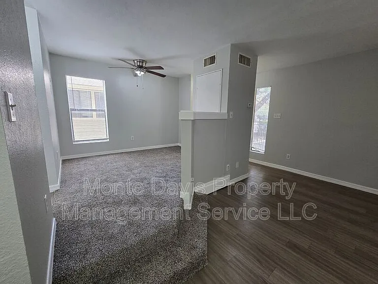 513 S Park Dr #201 — Photo 14