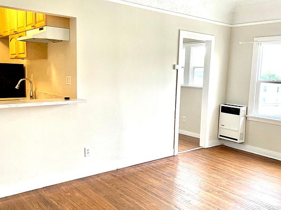 2nd image of 1508 Micheltorena St