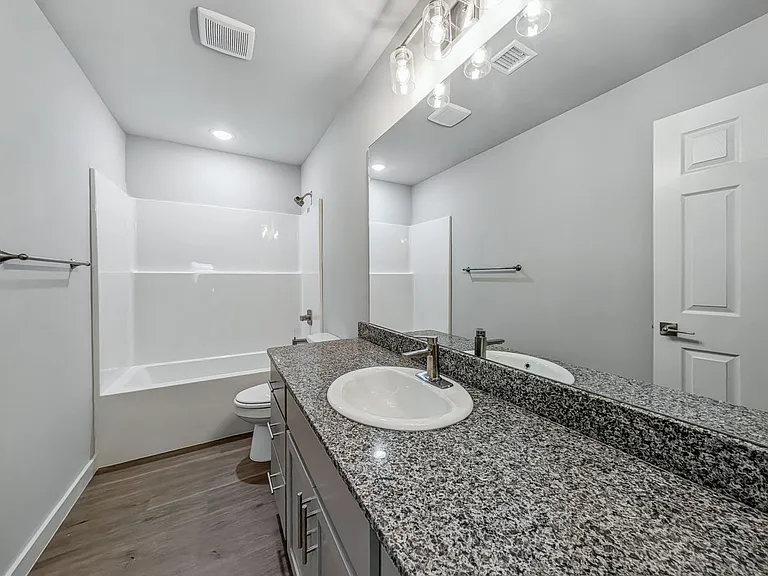 6501 NW Kathleen St — Photo 14