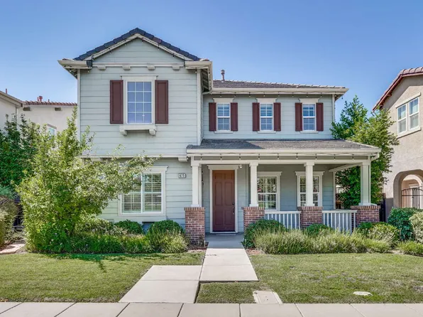 675 W Esplanade Dr, Mountain House, CA 95391