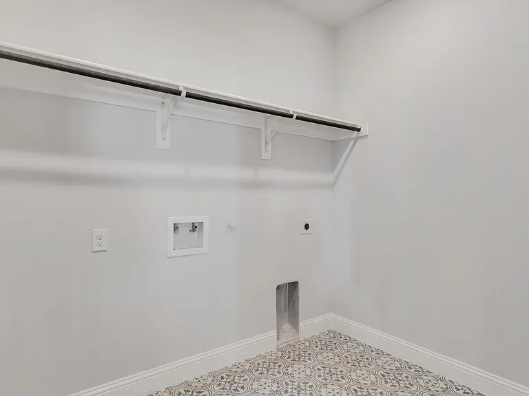 1021 Catskill Ct — Photo 23