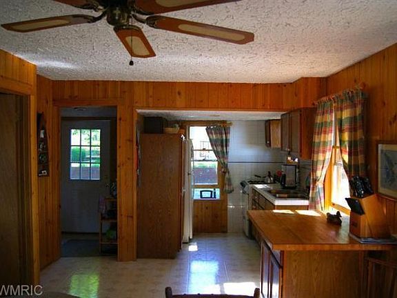 4th image of 8318 W Pine Grove Beach Dr
