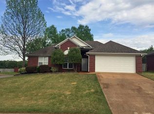 8 Crown Cv, Jackson, TN 38305