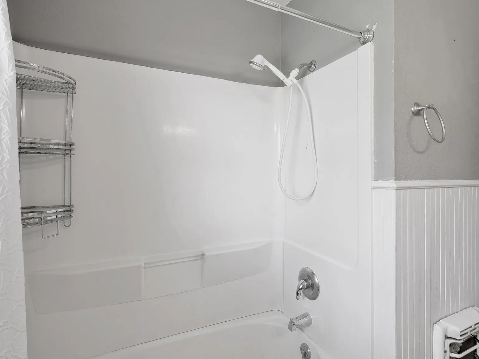 2 bed, 922 sqft, $1,550 — Photo 3
