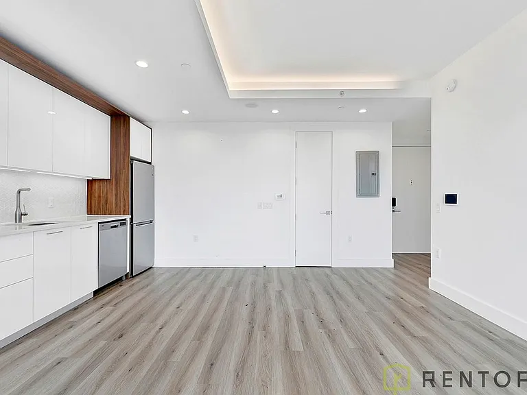 224 E 135th St #1114N — Photo 3