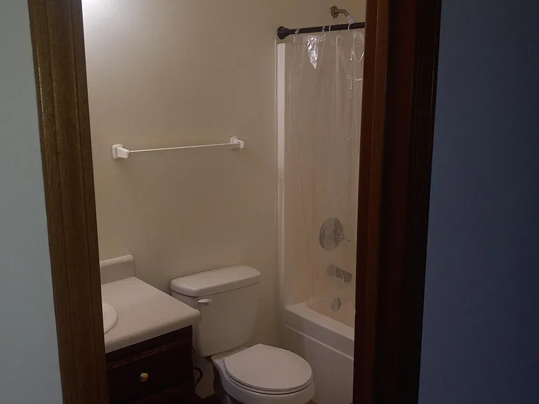 4075 Fair Oaks Dr — Photo 11