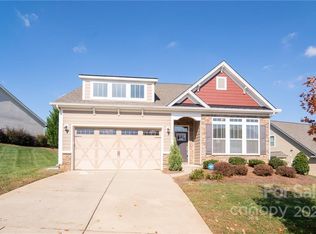 3733 Salvistrin St, Charlotte, NC 28214