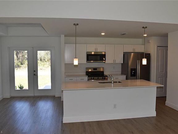4th image of 2311 Latarche Ave