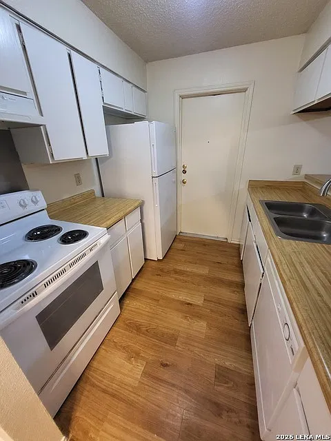 2 bed, 1.0 bath, 793 sqft, $1,185 — Photo 4