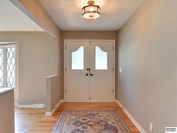 5th image of 2506 Royal Wood Dr