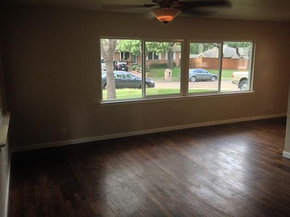 5th image of 1220 Fair Oaks Dr