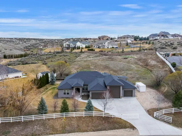 24710 Blessinger Rd, Star, ID 83669